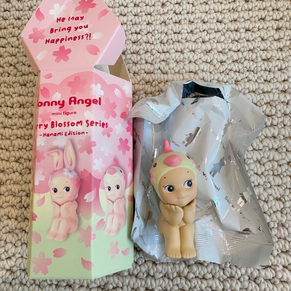 Brand New w/ Box Sonny Angel Cherry Blossom Hanami Series Parrot Mini Figure
